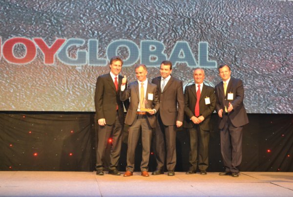 Joy Global recibe premio de seguridad en aniversario de Aprimin