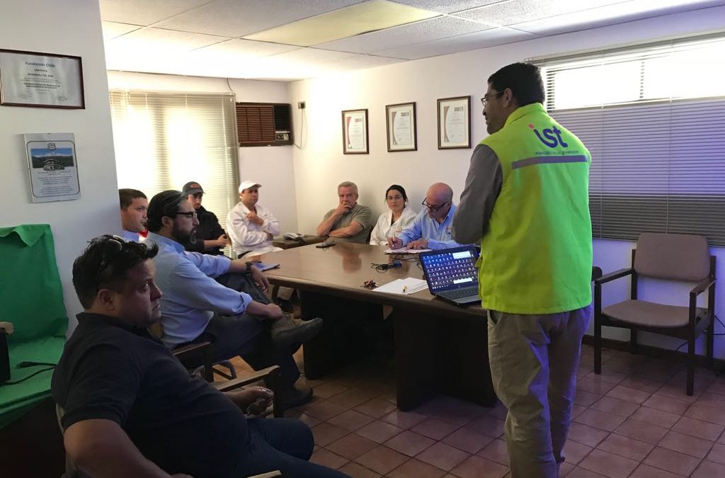IST capacita a trabajadores de Cecinas Omeñaca en preparación ante emergencias