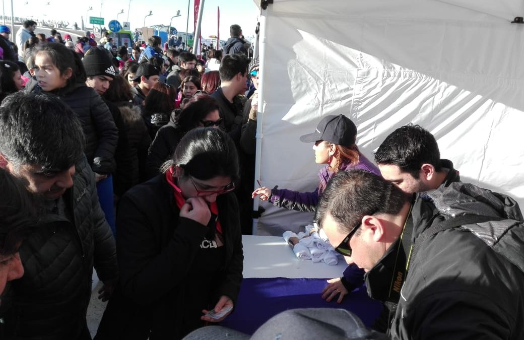 IST participó en el tradicional «chapuzón del Estrecho» en Punta Arenas