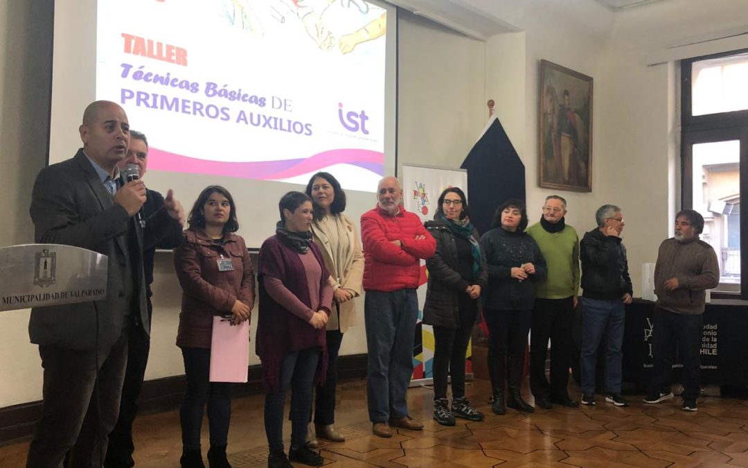 Curso de Primeros Auxilios a funcionarios de la Municipalidad de Valparaíso